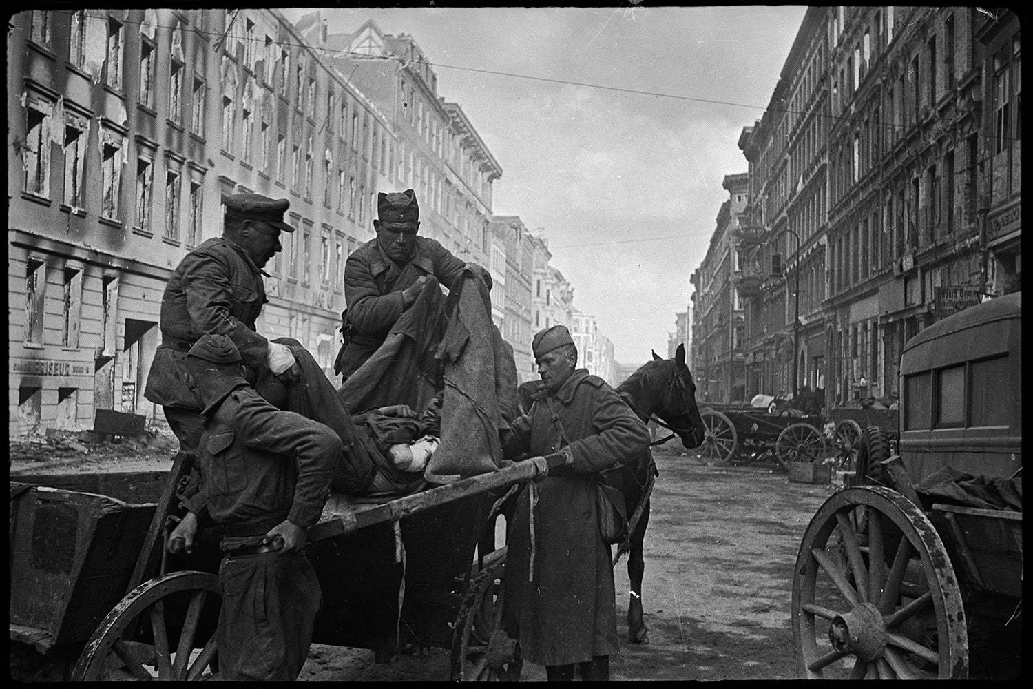 Рідкісні кадри Другої світової Архів з дошки оголошень