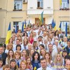 Над міськрадою Луцька урочисто підняли Державний прапор 
