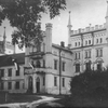 Палац у Білокриниці під Кременцем на старих фотографіях