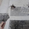 У Луцьку розбили меморіальну дошку на національній пам'ятці