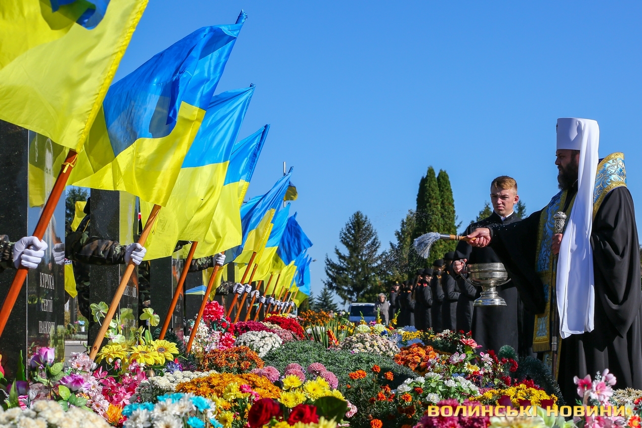 Тим, хто віддав життя за Україну: віддали шану загиблим волинським захисникам. ФОТО