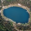 Одне з найглибших волинських озер з висоти пташиного польоту. Фото