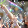 Лучан кличуть на фестиваль мильних бульбашок