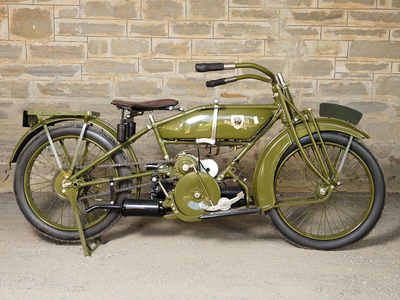 Елегантні Харлеї і яскраві Тріумфи: історія появи в Луцьку мотоциклів