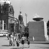 2 серпня 1936 року Гітлер відкрив XI Літні Олімпійські ігри в Берліні
