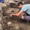 Під фонтаном у Львові виявили церковний цвинтар