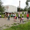 Десятки лучанок прийшли потренуватись у парк