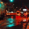 Гра тіні і світла: дощ у вечірньому місті очима луцького художника. ФОТО