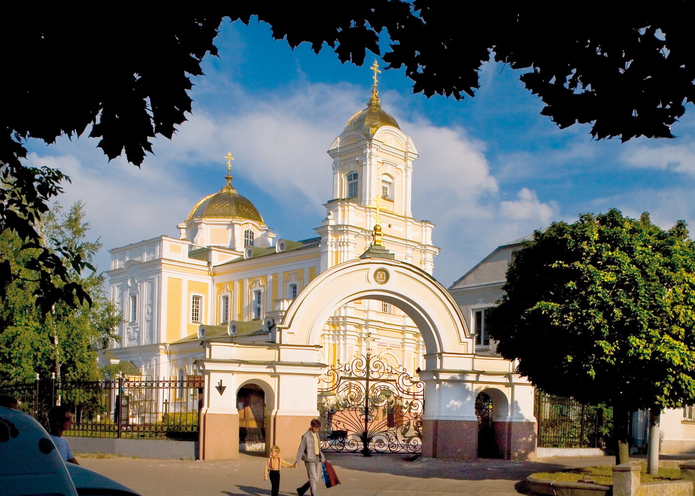 Лучани можуть скористатися послугами священика в Інтернеті