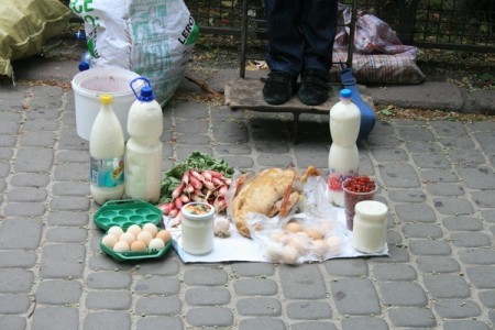 На вулицях Луцька - проблеми зі стихійними ринками