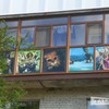 У Луцьку мультяшними героями розмалювали балкон. Фото