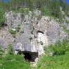 У печері знайшли давню скульптуру коня, вирізану з бивня мамонта
