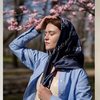 Український бренд випустив колекцію хусток з цитатами Ліни Костенко