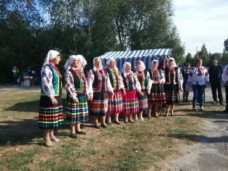 Малі камінь-каширці продемонструють таланти у творчому конкурсі
