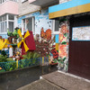 Луцький двір розмалювали казковими героями. Фото
