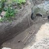 На Тернопільщині селяни на подвір'ї викопали скелет, якому 700 років