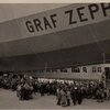 У 1929 дирижабль «Граф Цепелін» завершив першу навколосвітню подорож