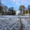 Весна нагадала про зиму: засніжений луцький парк у березні. Фото