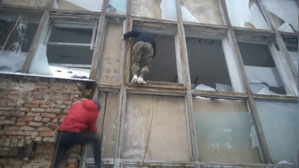 У Нововолинську покинутий завод - розвага для підлітків